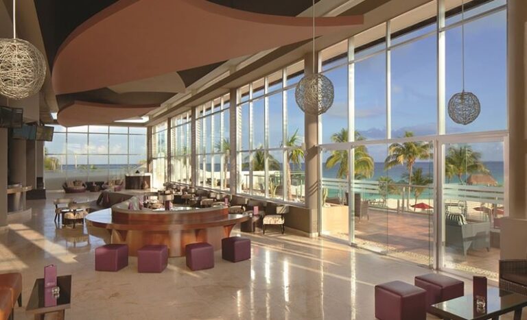 zky-lobby-lounge-bar-the-five-beach-hotel-playa-del-carmen